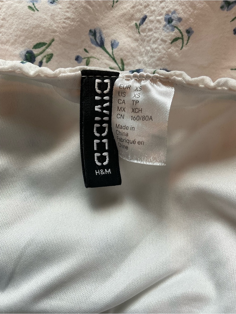 H&M Divided White with Blue Floral Square-Neck Mini Dress - Picture 12 of 14
